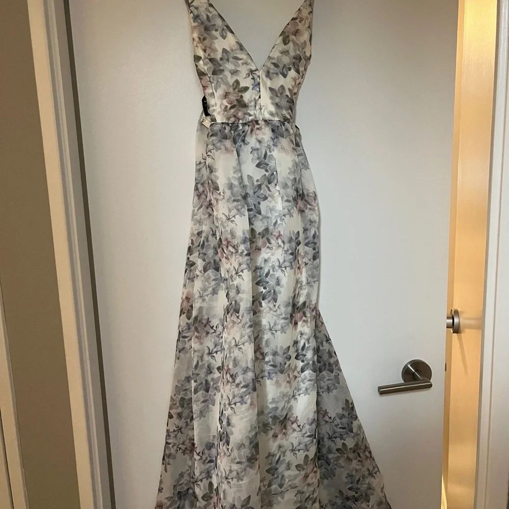 Lulu's Chiffon Floral Maxi Dress - Picture 7 of 7